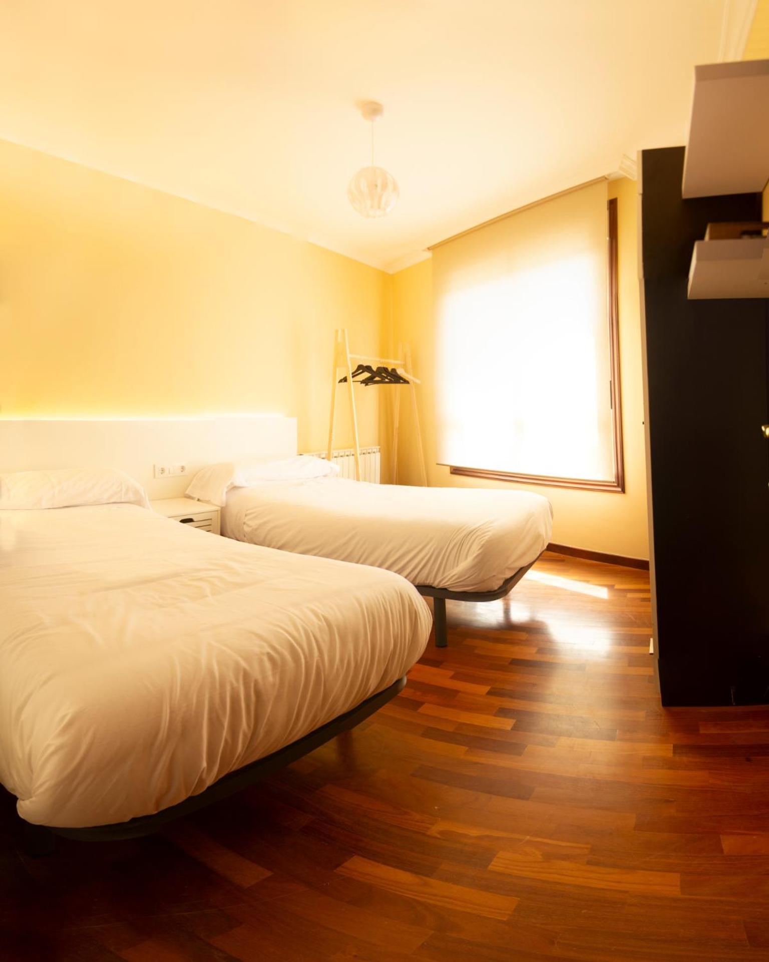 Ordes Apartamentos Camino Ingles מראה חיצוני תמונה